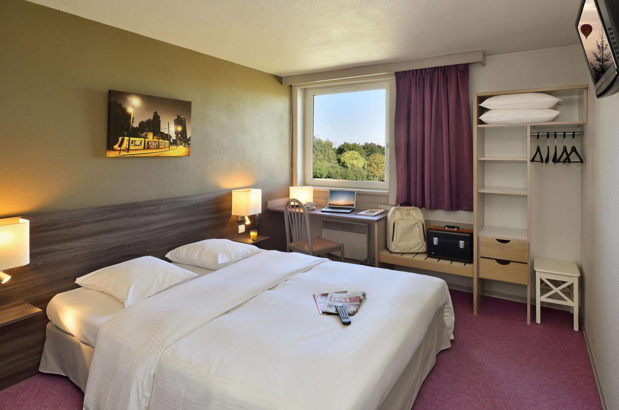 Als Hotel Ottmarsheim Zewnętrze zdjęcie